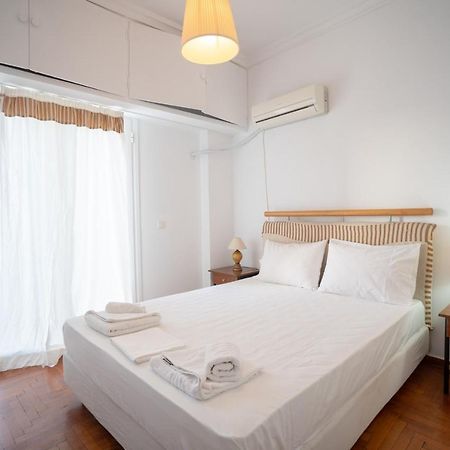 Dimotiko Theatro Metro St. 1 Bedroom 4 Pers. Flat Pireu Exterior foto