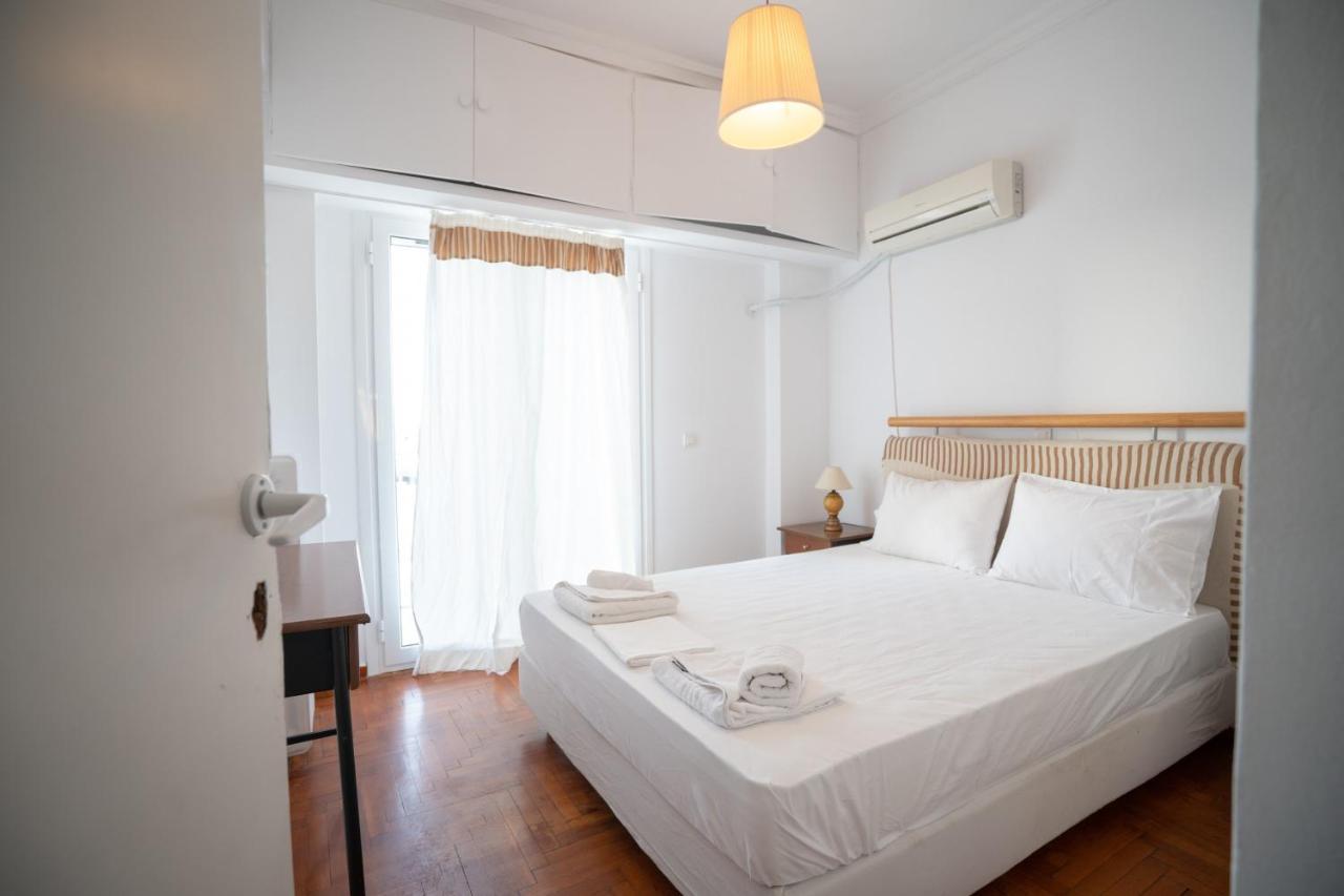 Dimotiko Theatro Metro St. 1 Bedroom 4 Pers. Flat Pireu Exterior foto