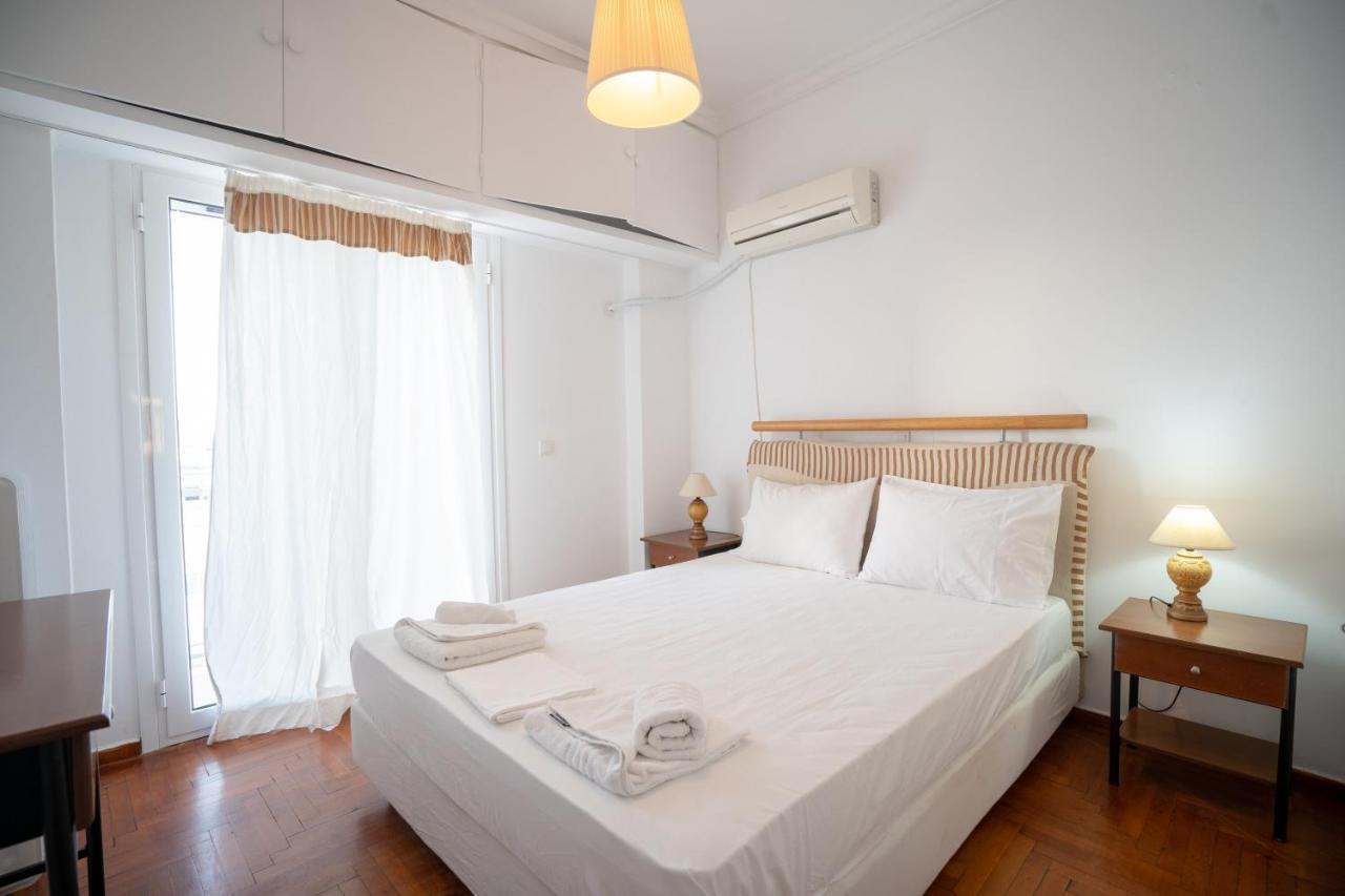 Dimotiko Theatro Metro St. 1 Bedroom 4 Pers. Flat Pireu Exterior foto