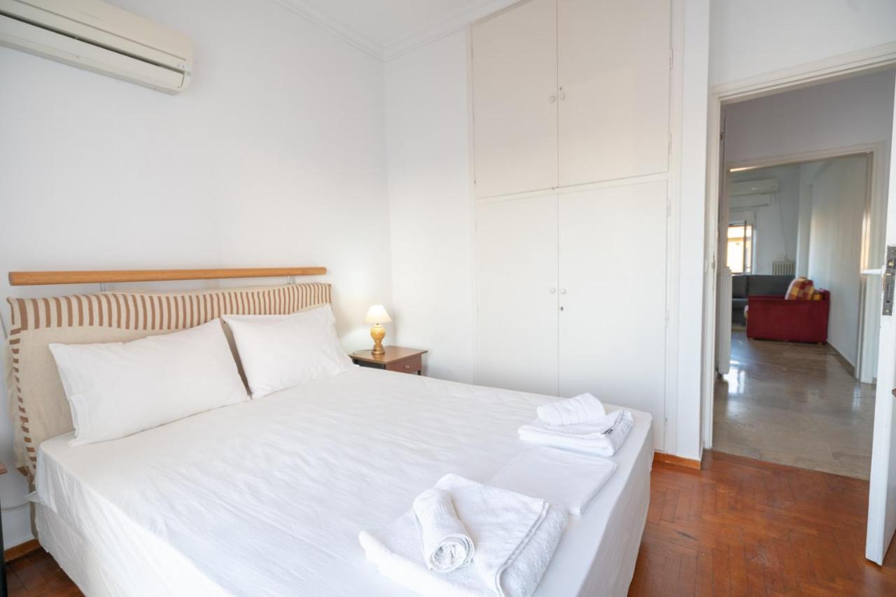 Dimotiko Theatro Metro St. 1 Bedroom 4 Pers. Flat Pireu Exterior foto